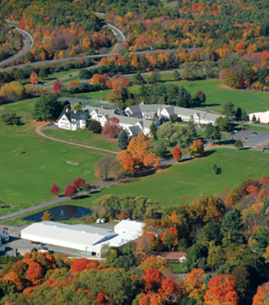 Boston College High School 思德博翰女子学校.jpg