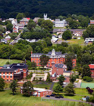 Boston College High School 伯科曼学校.jpg