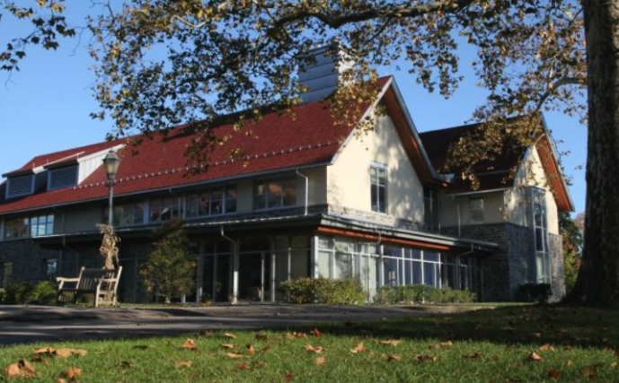 泉边栗树山学校