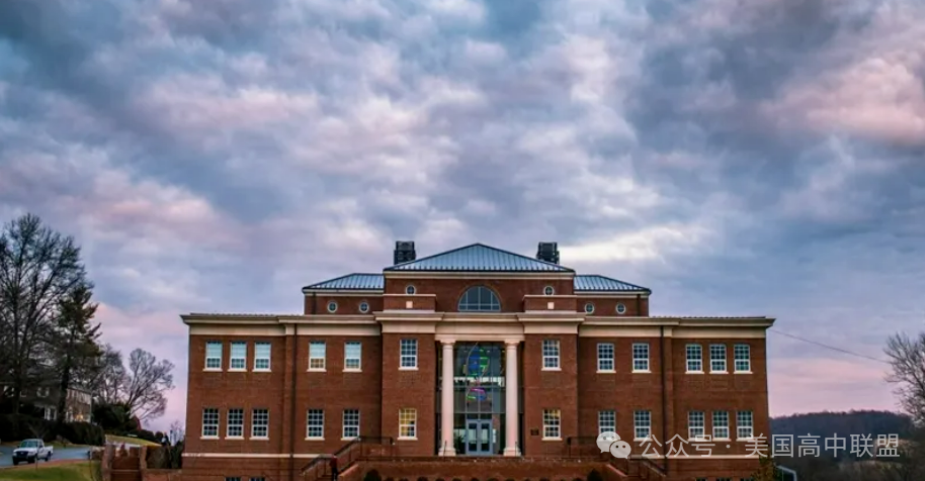 乌德贝里森林学校